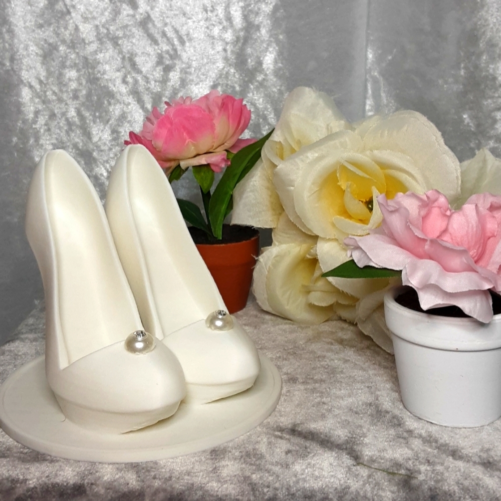 Handmade 3d Printed Hight Heel Stiletto Shoe Cell Phone /Tablet Holder White